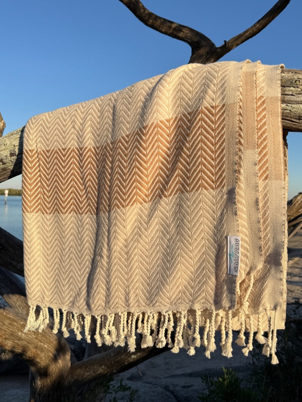 Royal Rag Tan — Salt Rag™ Sand-Resistant Turkish Beach Towel - Picture 2 of 2